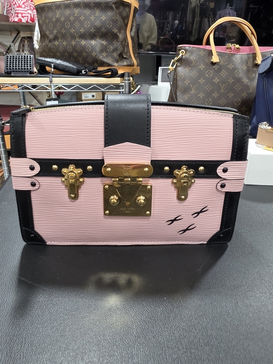 Louis Vuitton Handbags - Louis Vuitton Trunk Clutch in Rose Ballerine Epi Leather W/Crossbody Strap COA